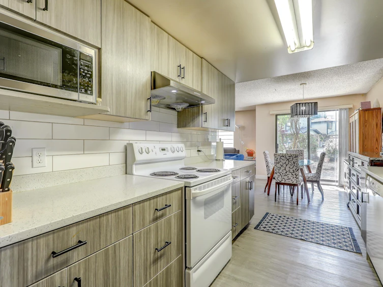 104-7119 133 Street, Surrey, BC, V3W 7Z6 - 12