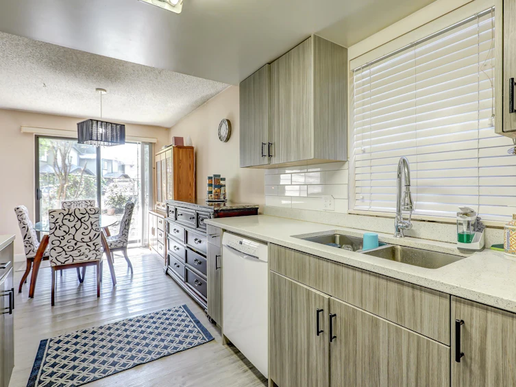 104-7119 133 Street, Surrey, BC, V3W 7Z6 - 13