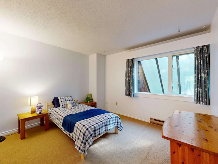 9828 Belfriar Drive, Burnaby, BC, V3N 4N1 - 32