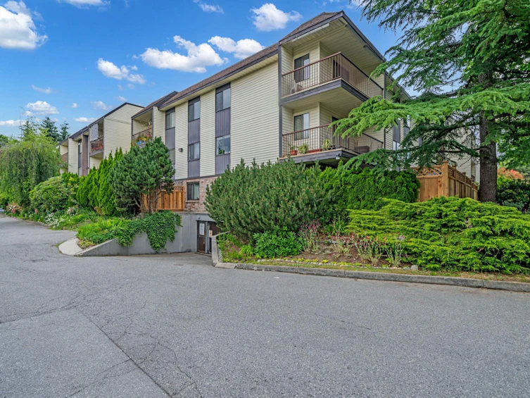 221-13775 74 Avenue, Surrey, BC, V3W 9C5 - 13