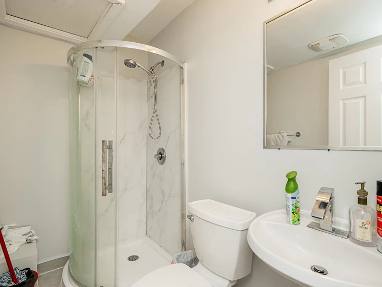 7522 Mark Crescent, Burnaby, BC, V5A 1Z3 - 27