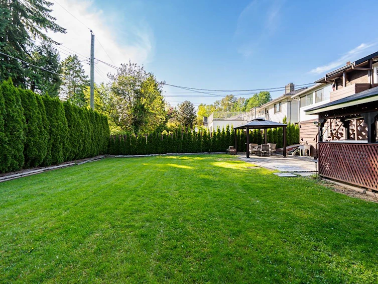 7522 Mark Crescent, Burnaby, BC, V5A 1Z3 - 36