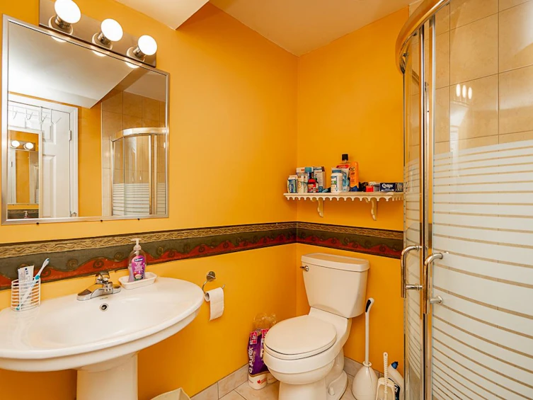 7522 Mark Crescent, Burnaby, BC, V5A 1Z3 - 31
