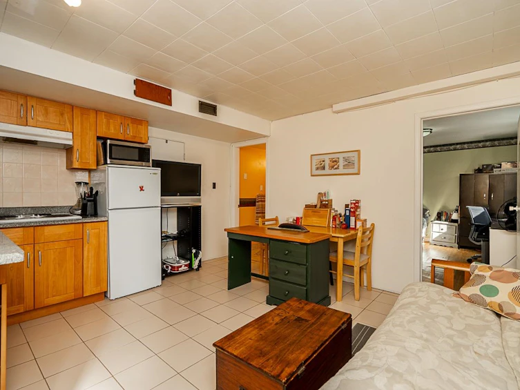 7522 Mark Crescent, Burnaby, BC, V5A 1Z3 - 29