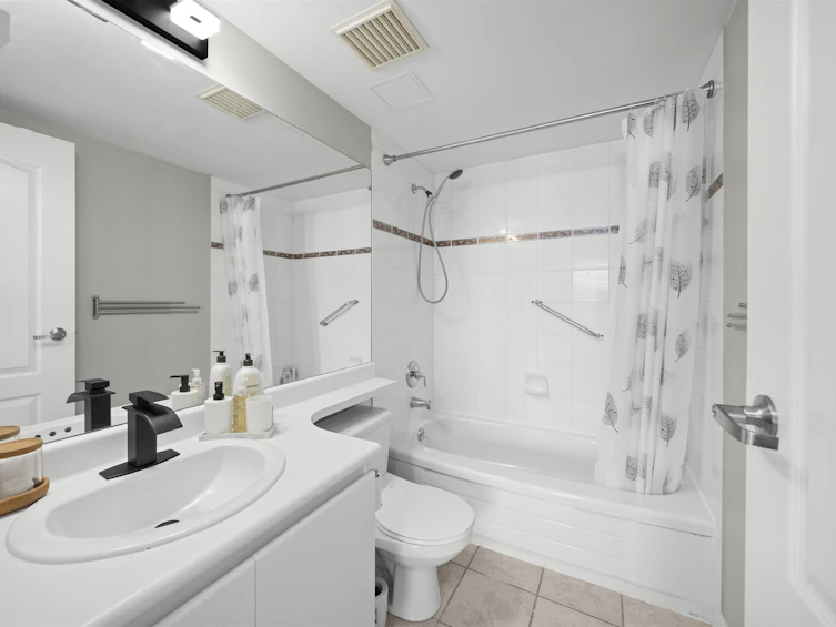 1307-6119 Cooney Road, Richmond, BC, V6Y 4B7 - 18