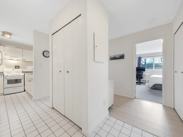 112-1990 W 6th Avenue, Vancouver, BC, V6J 4V4 - 12