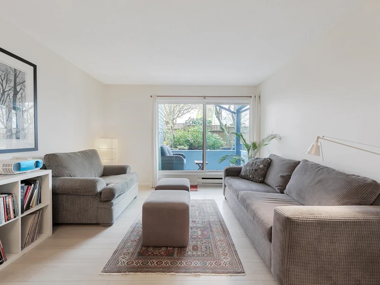 112-1990 W 6th Avenue, Vancouver, BC, V6J 4V4 - 2
