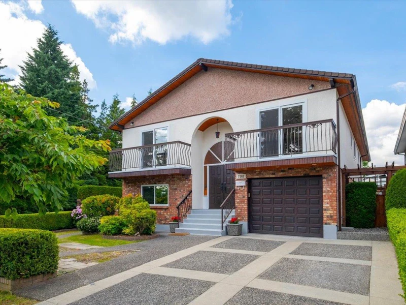 7101 Curtis Street, Burnaby BC V5A 1J7