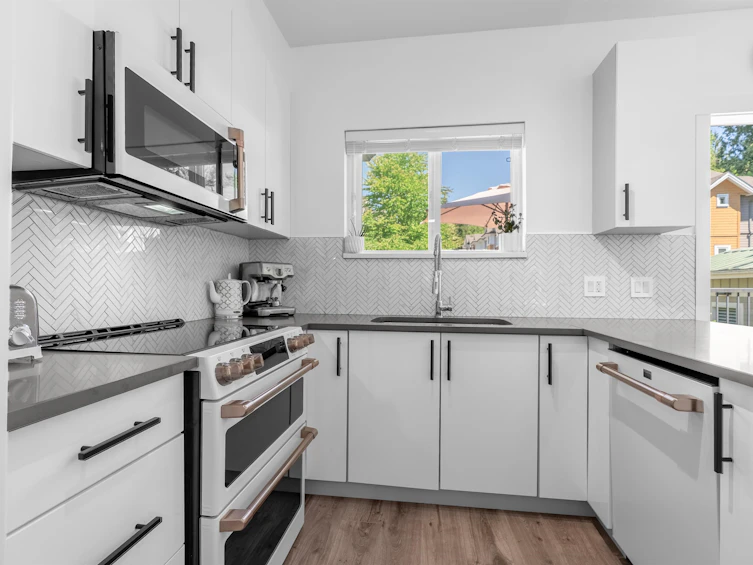 18-1219 Burke Mountain Street, Coquitlam, BC, V3B 3H6 - 18