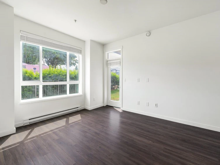 112-13628 81a Avenue, Surrey, BC, V3W 3E2 - 12