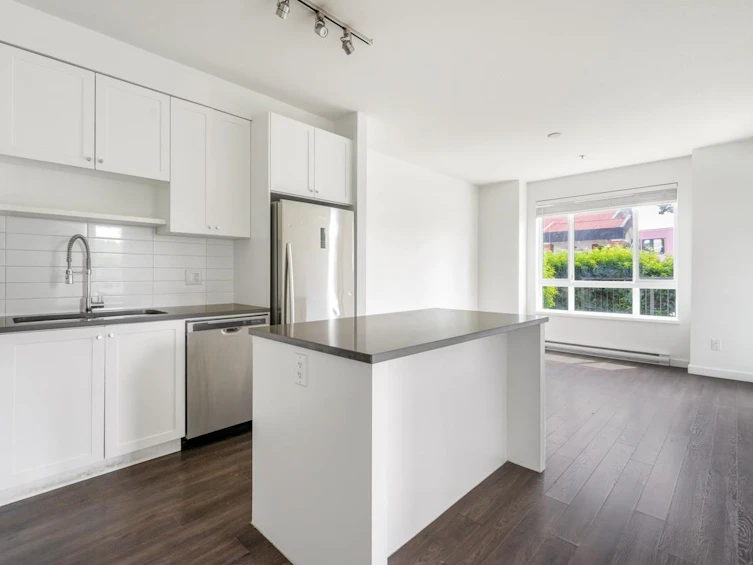 112-13628 81a Avenue, Surrey, BC, V3W 3E2 - 15