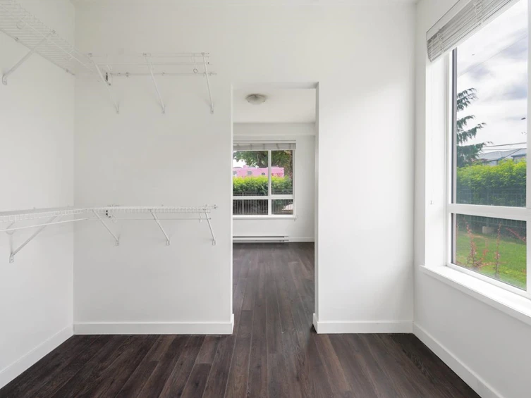 112-13628 81a Avenue, Surrey, BC, V3W 3E2 - 22