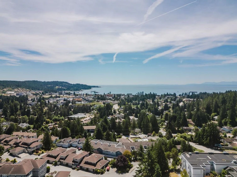302-5780 Trail Avenue, Sechelt, BC, V0N 3A6 - 4