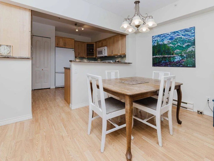 302-5780 Trail Avenue, Sechelt, BC, V0N 3A6 - 12