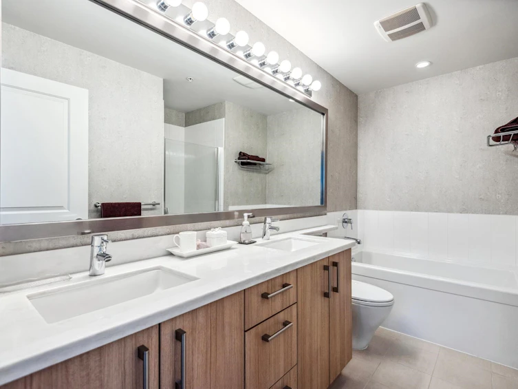 311-119 W 22nd Street, North Vancouver, BC, V7M 0B4 - 18