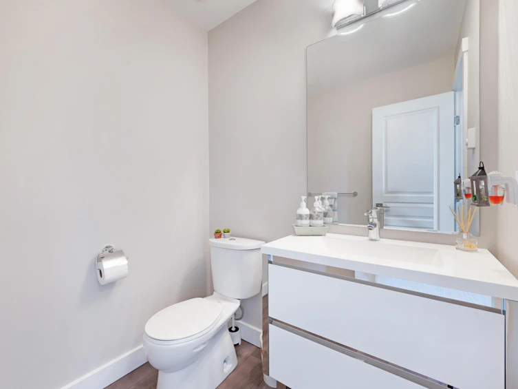 70-1305 Soball Street, Coquitlam, BC, V3E 0E8 - 9