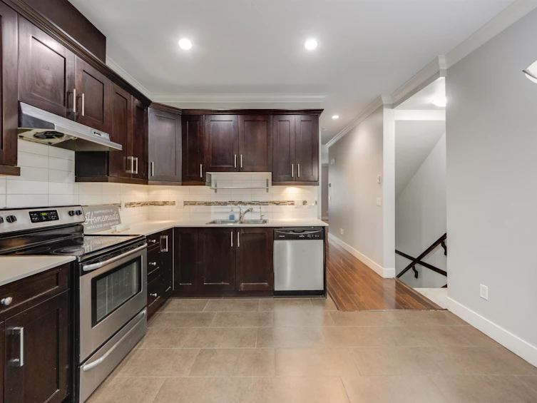40-15399 Guildford Drive, Surrey, BC, V3R 7C6 - 6
