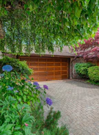 38 1725 Southmere Crescent