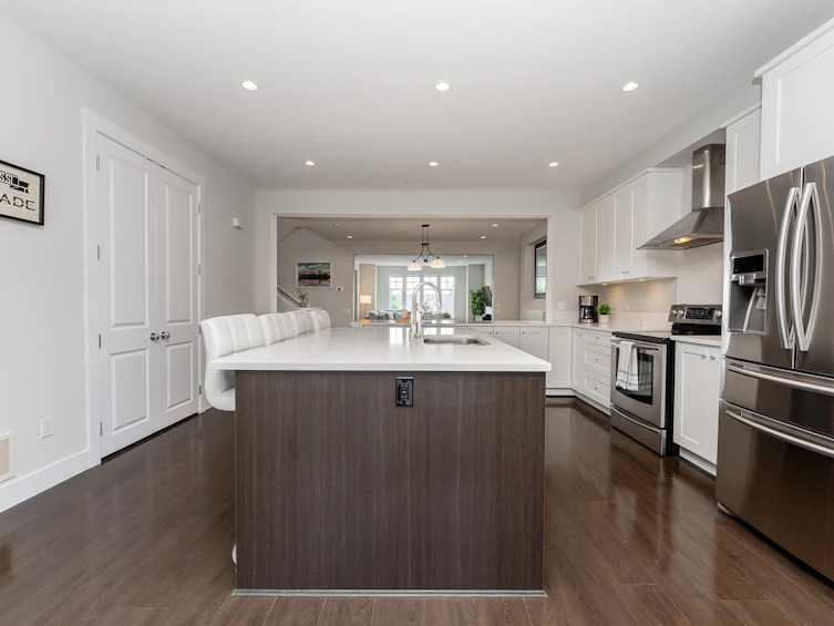 3479 David Avenue, Coquitlam, BC, V3E 0H7 - 3
