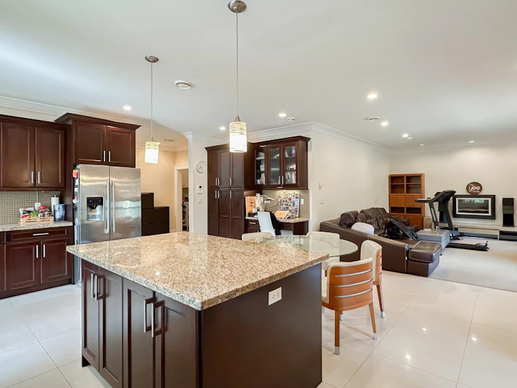 21800 River Road, Richmond, BC, V6V 1M4 - 13