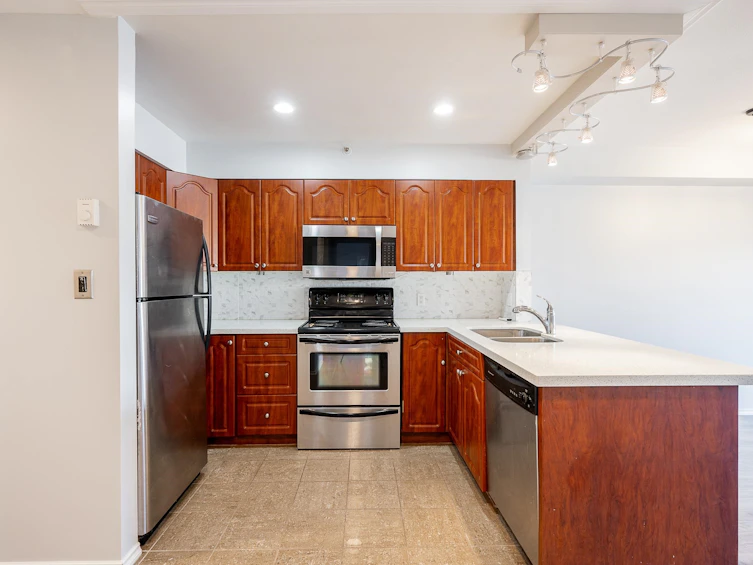 208-633 W 16th Avenue, Vancouver, BC, V5Z 1S5 - 14