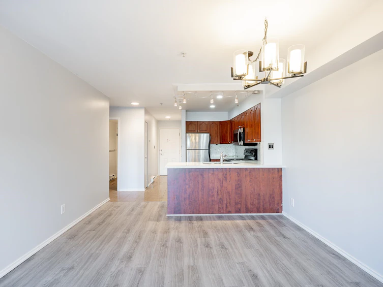 208-633 W 16th Avenue, Vancouver, BC, V5Z 1S5 - 8