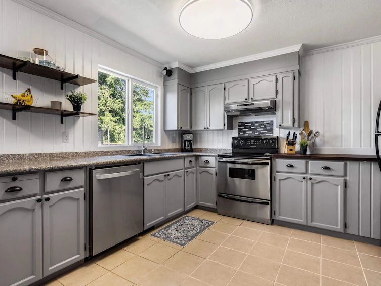 5459 Alpine Crescent, Chilliwack, BC, V2R 3W4 - 10