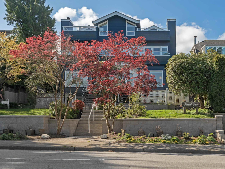 2530 Cornwall Avenue, Vancouver, BC, V6K 1C2