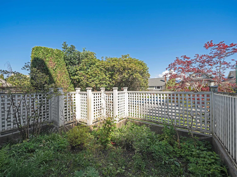 2530 Cornwall Avenue, Vancouver, BC, V6K 1C2 - 7
