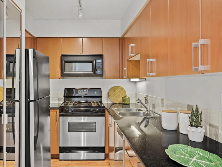 2307-63 Keefer Place, Vancouver, BC, V6B 6N6 - 7
