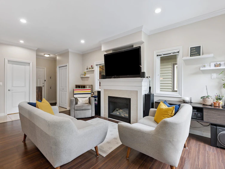6-11100 No. 1 Road, Richmond, BC, V7E 1S5 - 4