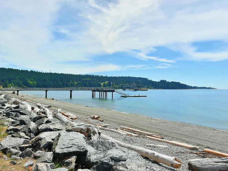 104 - 5470 Inlet Avenue, Sechelt BC