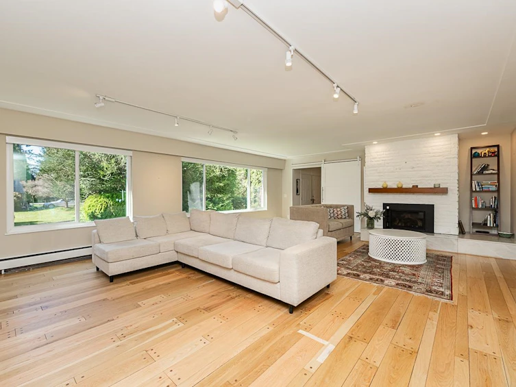 4151 Tytahun Crescent, Vancouver, BC, V5N 3N1 - 3