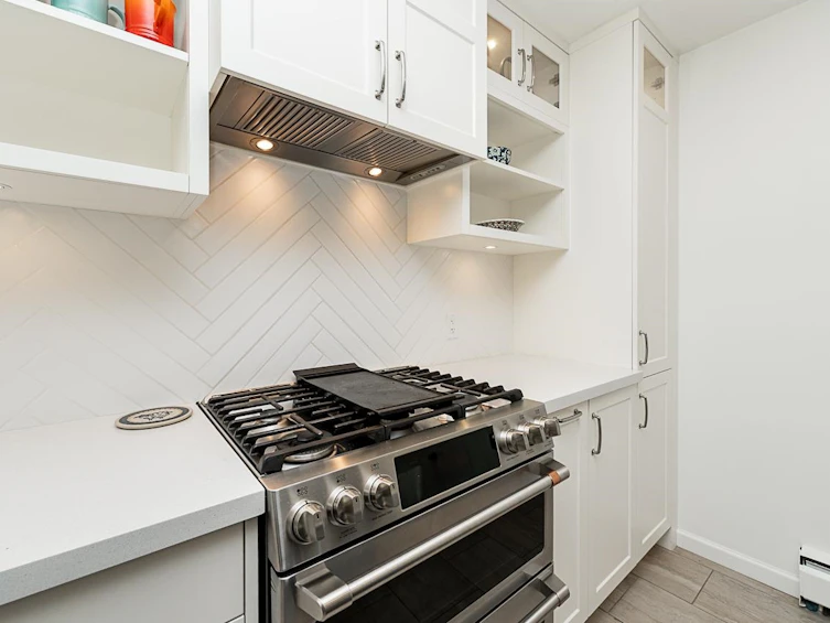 4151 Tytahun Crescent, Vancouver, BC, V5N 3N1 - 13