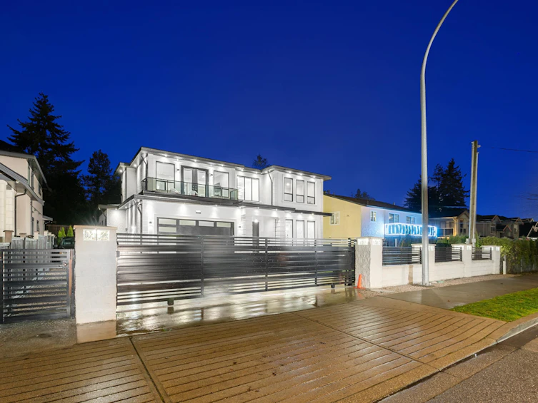 11903 82 Avenue, Delta, BC, V4C 2C6 - 35