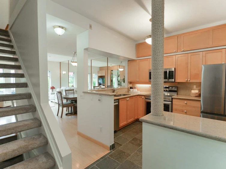 TH2-2040 E Kent South Avenue, Vancouver, BC, V5P 4X2 - 6