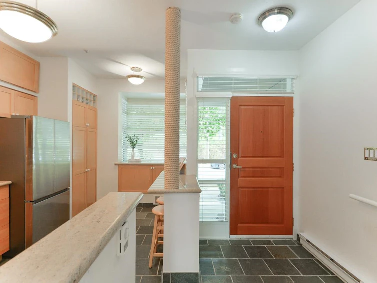 TH2-2040 E Kent South Avenue, Vancouver, BC, V5P 4X2 - 5
