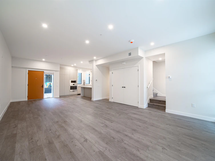 218-8699 Spires Road, Richmond, BC, V6Y 1W4 - 9