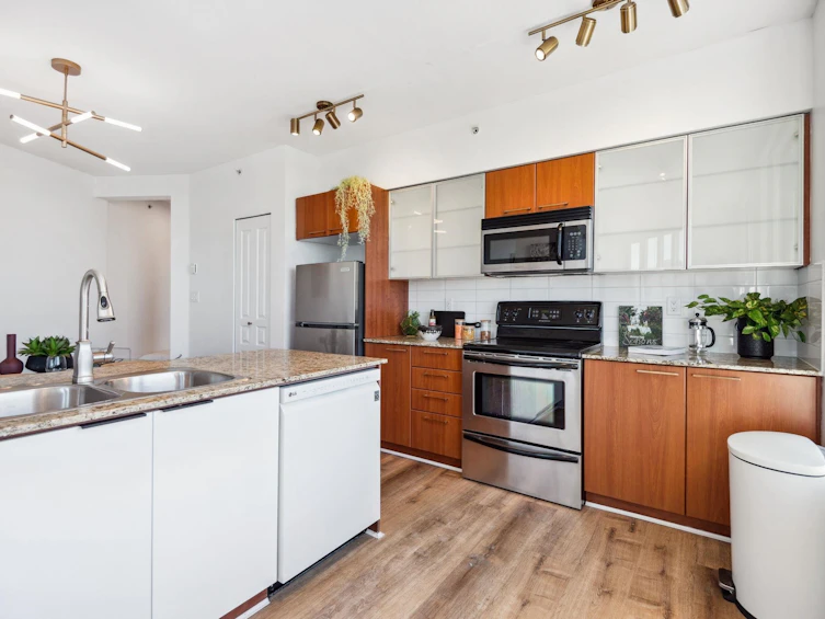 1604-4028 Knight Street, Vancouver, BC, V5N 5Y8 - 10
