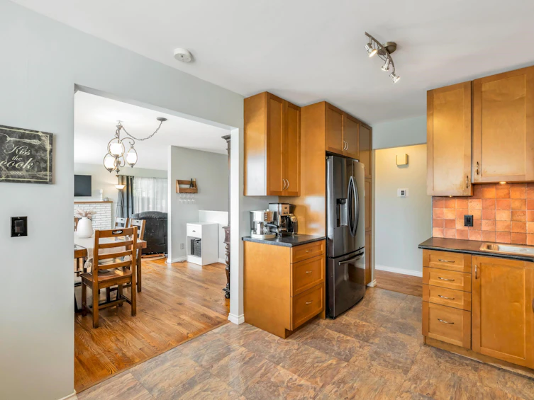 8916 Russell Drive, Delta, BC, V4C 4P9 - 11
