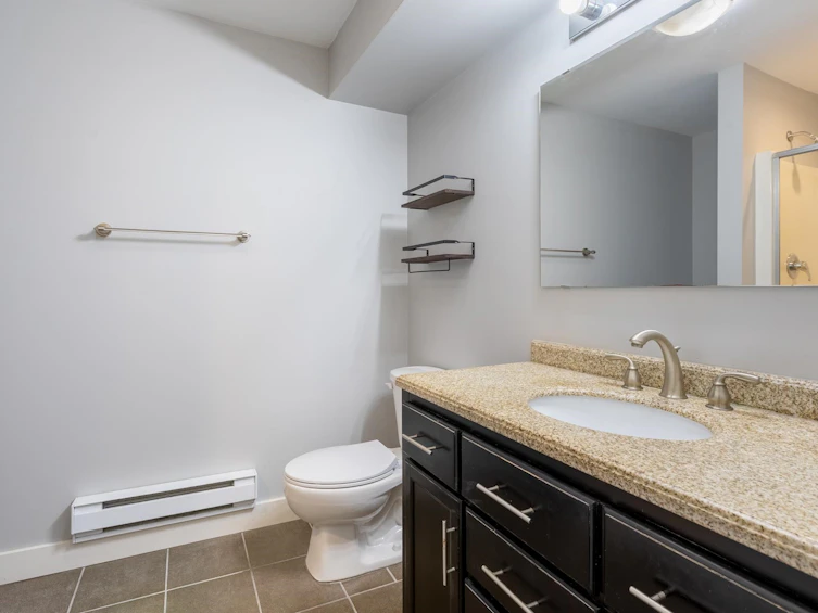 3818 Caves Court, Abbotsford, BC, V3A 0A1 - 23