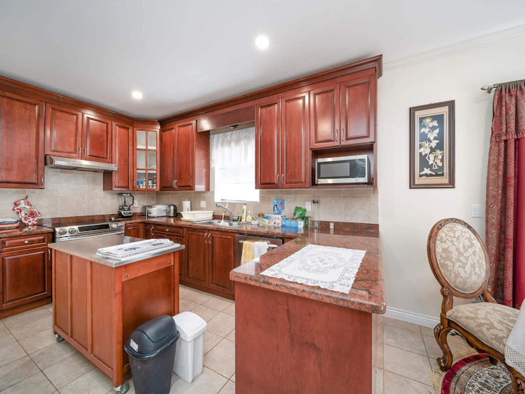4708 Sardis Street, Burnaby, BC, V5H 1L5 - 9