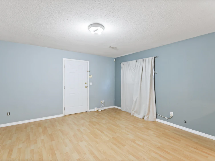 20660 Thorne Avenue, Maple Ridge, BC, V2X 2K8 - 20