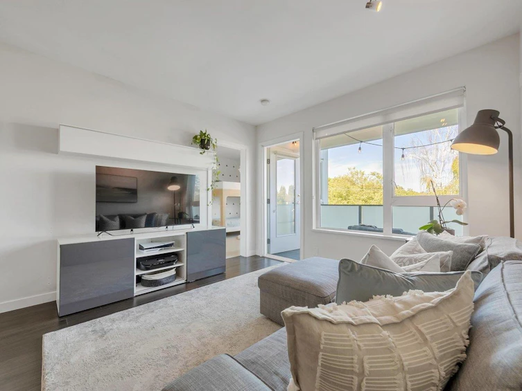 301-202 E 24th Avenue, Vancouver, BC, V5V 1Z6 - 8