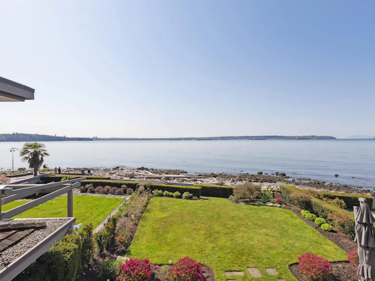2406 Bellevue Avenue, West Vancouver, BC, V7V 1E2 - 2
