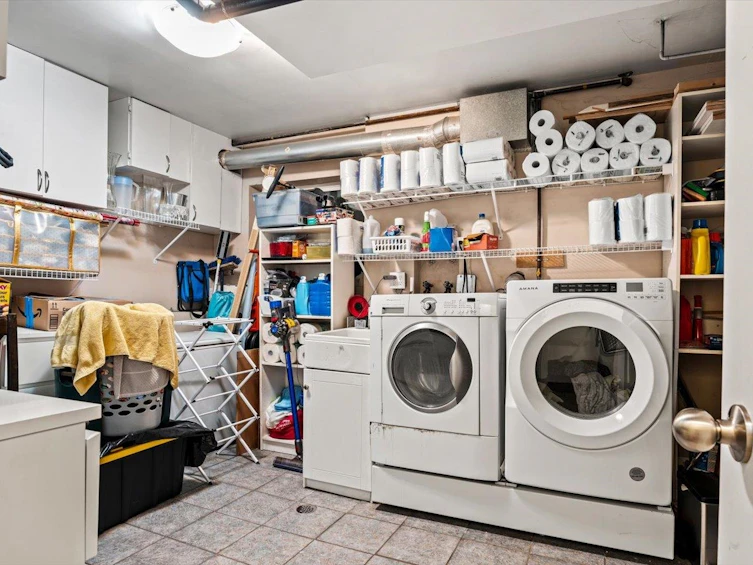 2205 Mcgill Street, Vancouver, BC, V5L 1C3 - 16