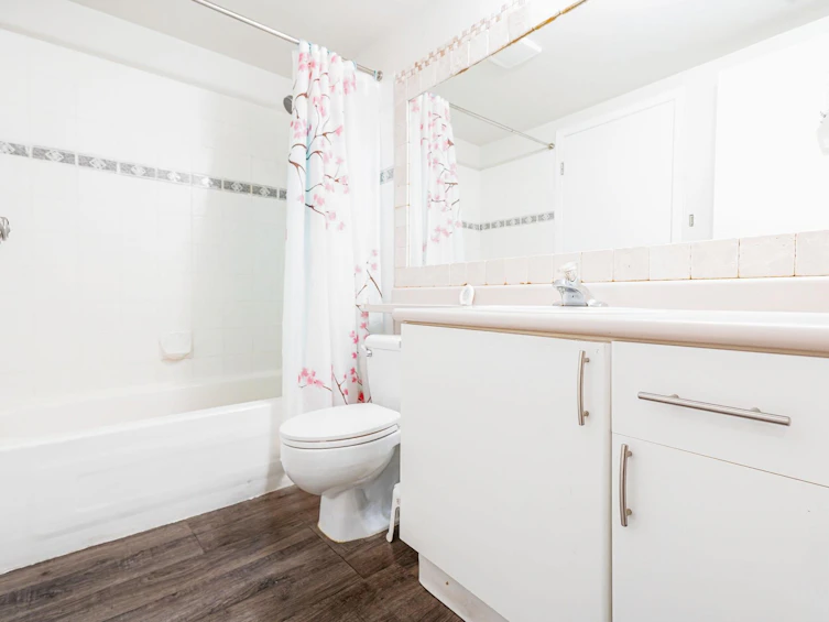 207-12130 80 Avenue, Surrey, BC, V3W 0V2 - 8
