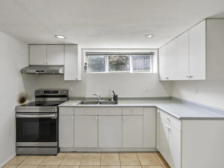 12522 Grove Crescent, Surrey, BC, V3V 2L7 - 21