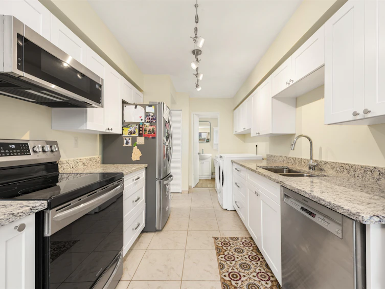 10902 Ryan Road, Richmond, BC, V7A 2G4 - 6