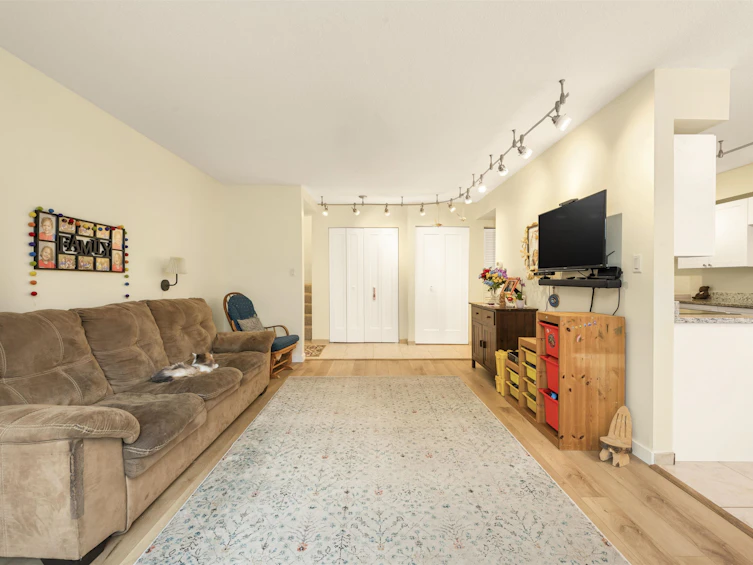 10902 Ryan Road, Richmond, BC, V7A 2G4 - 2